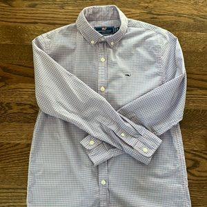 Vineyard Vines button down shirt